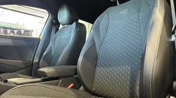 VOLKSWAGEN T-ROC 1.5 eTSI 150 R-Line 5dr DSG 5833612