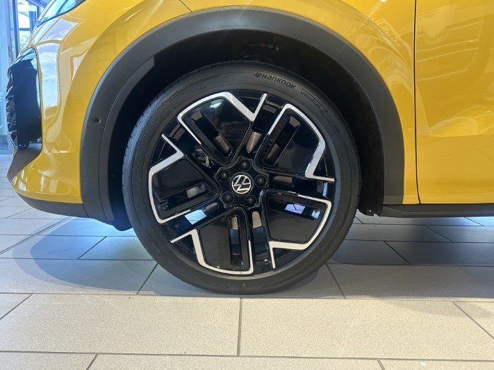  VOLKSWAGEN T-ROC 1.5 eTSI 150 R-Line 5dr DSG 5833600