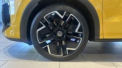 VOLKSWAGEN T-ROC 1.5 eTSI 150 R-Line 5dr DSG 5833600