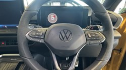 VOLKSWAGEN T-ROC 1.5 eTSI 150 R-Line 5dr DSG 5833622