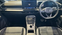 VOLKSWAGEN T-ROC 1.5 eTSI 150 R-Line 5dr DSG 5833609