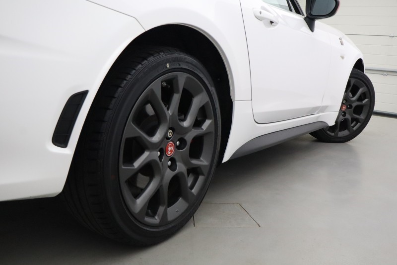 2019 (19) ABARTH 124 SPIDER 1.4 T MultiAir 2dr Auto 5665938