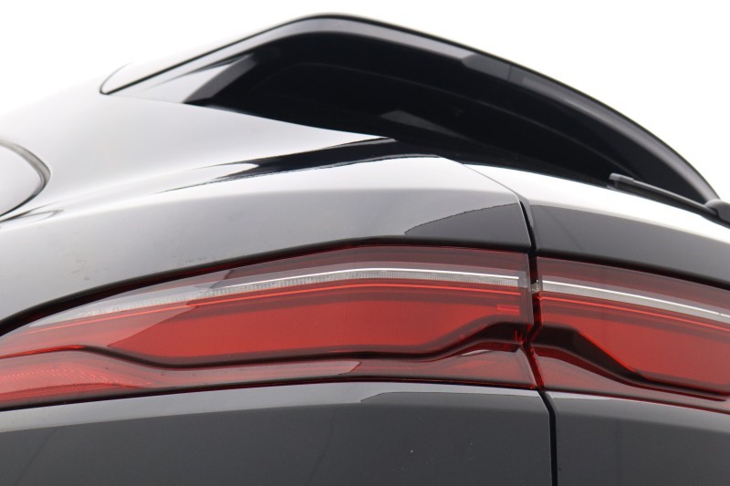 2021 (21) JAGUAR F-PACE 2.0 D200 R-Dynamic SE 5dr Auto AWD 5666748