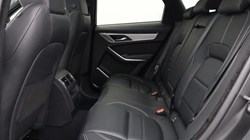 2021 (21) JAGUAR F-PACE 2.0 D200 R-Dynamic SE 5dr Auto AWD 5666740