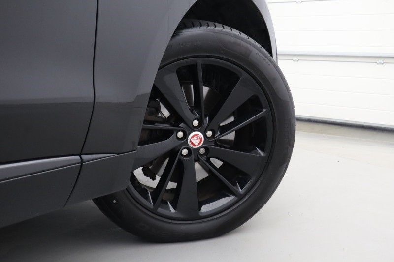 2021 (21) JAGUAR F-PACE 2.0 D200 R-Dynamic SE 5dr Auto AWD 5666761