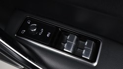 2021 (21) JAGUAR F-PACE 2.0 D200 R-Dynamic SE 5dr Auto AWD 5666753
