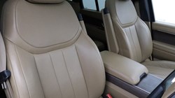 2022 (22) LAND ROVER RANGE ROVER 3.0 D300 SE 4dr Auto 5646803