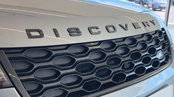 2024 (74) LAND ROVER DISCOVERY 3.0 D300 Dynamic SE 5dr Auto 5787278