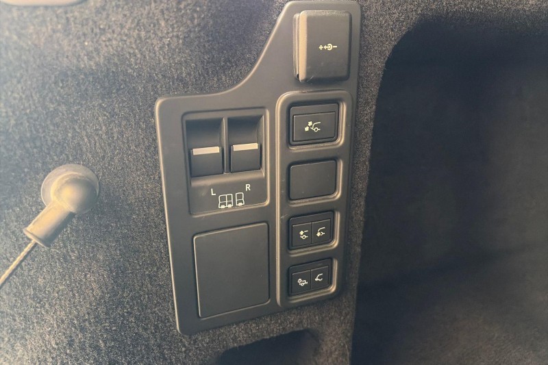 2024 (74) LAND ROVER DISCOVERY 3.0 D300 Dynamic SE 5dr Auto 5787292