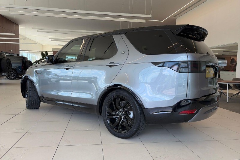2024 (74) LAND ROVER DISCOVERY 3.0 D300 Dynamic SE 5dr Auto 5787294
