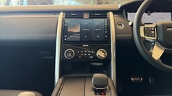 2024 (74) LAND ROVER DISCOVERY 3.0 D300 Dynamic SE 5dr Auto 5787246