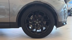 2024 (74) LAND ROVER DISCOVERY 3.0 D300 Dynamic SE 5dr Auto 5787240