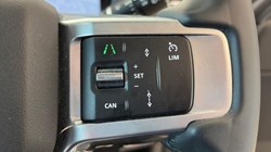 2024 (74) LAND ROVER DISCOVERY 3.0 D300 Dynamic SE 5dr Auto 5787261