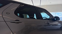 2024 (74) LAND ROVER DISCOVERY 3.0 D300 Dynamic SE 5dr Auto 5787286