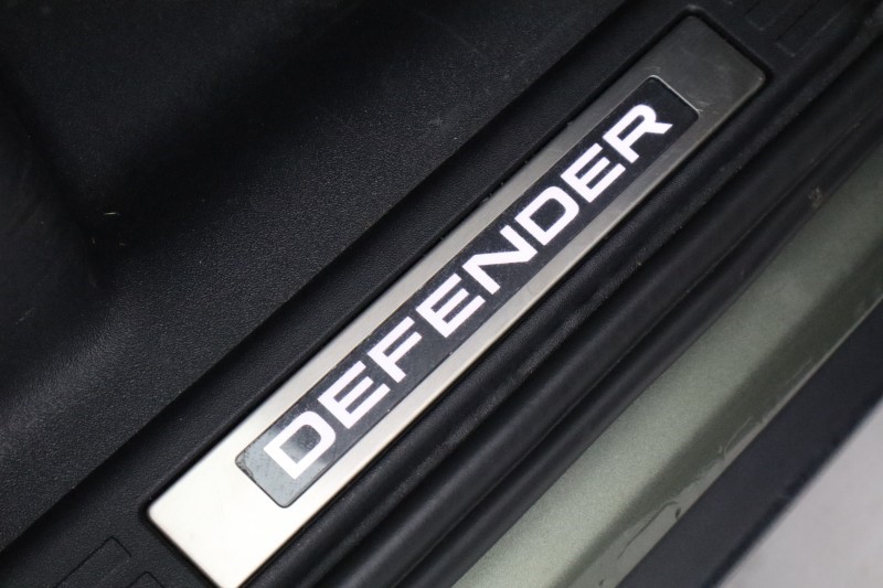 2023 (73) LAND ROVER DEFENDER 3.0 D300 HSE 110 5dr Auto 5671771
