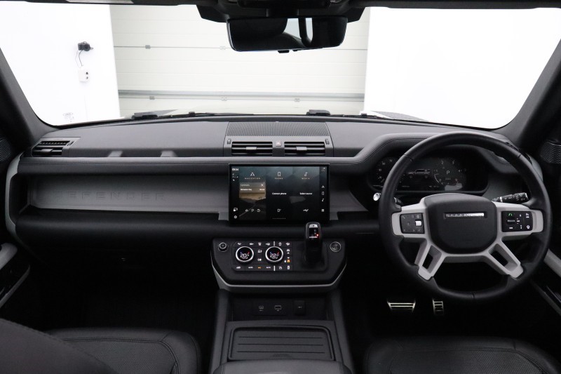 2023 (73) LAND ROVER DEFENDER 3.0 D300 HSE 110 5dr Auto 5671764