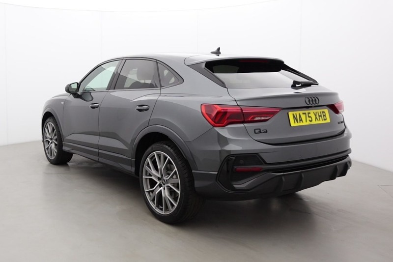 2025 (75) AUDI Q3 35 TFSI Black Edition 5dr S Tronic [20" Alloy] 5672395