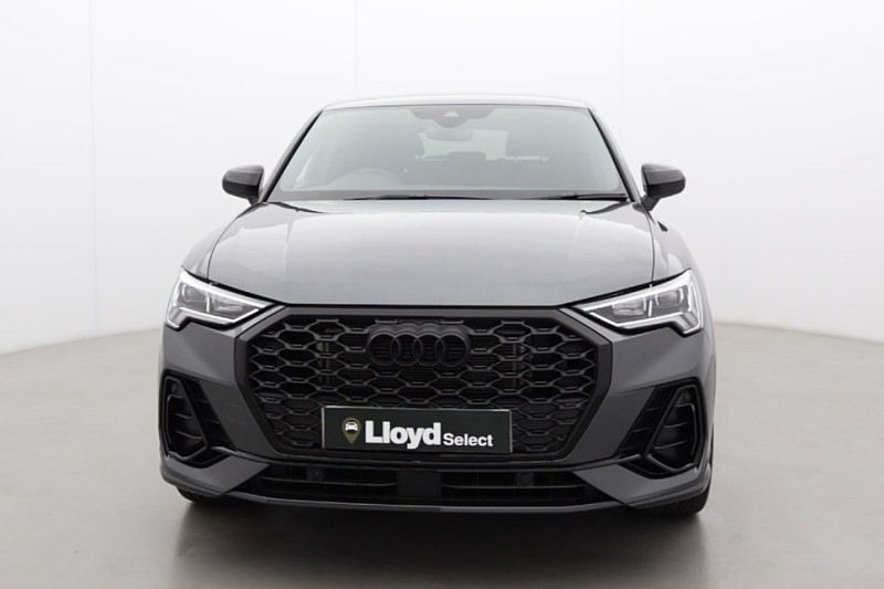 2025 (75) AUDI Q3 35 TFSI Black Edition 5dr S Tronic [20" Alloy] 5672392