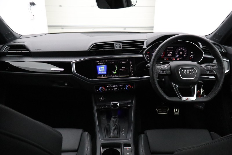 2025 (75) AUDI Q3 35 TFSI Black Edition 5dr S Tronic [20" Alloy] 5672404
