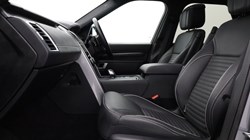 2024 (24) LAND ROVER DISCOVERY 3.0 D300 Metropolitan Edition 5dr Auto 5719150