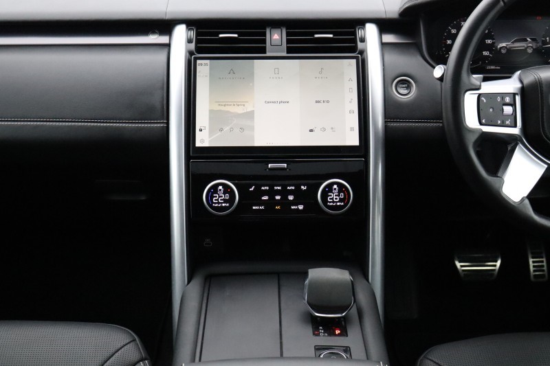 2024 (24) LAND ROVER DISCOVERY 3.0 D300 Metropolitan Edition 5dr Auto 5719156