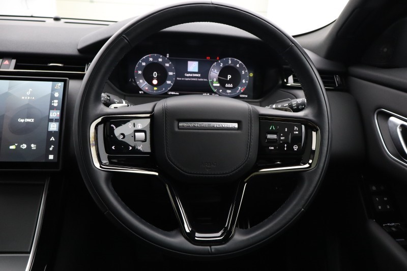 2024 (24) LAND ROVER RANGE ROVER VELAR 2.0 P400e Dynamic HSE 5dr Auto 5697838
