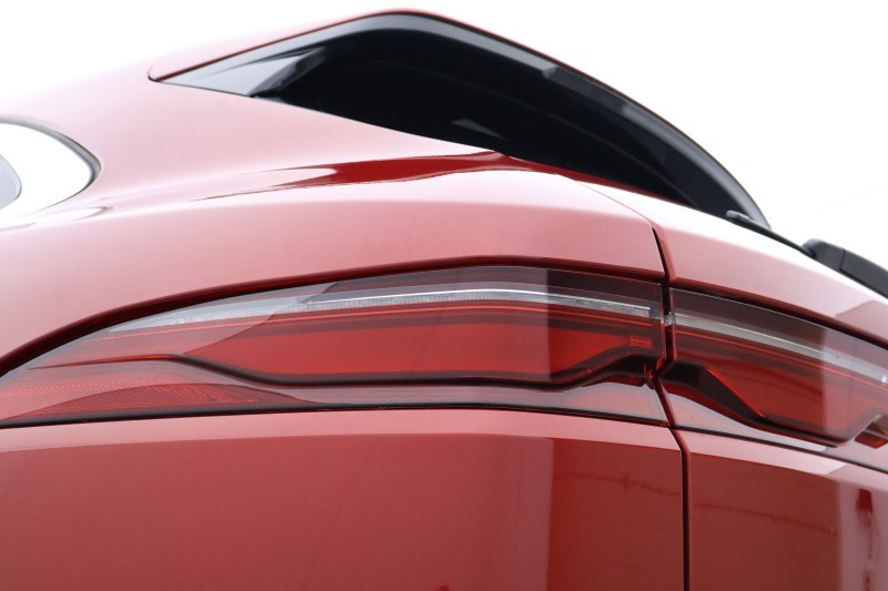 2022 (22) JAGUAR F-PACE 2.0 D200 R-Dynamic S 5dr Auto AWD 5720133