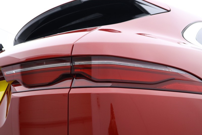 2022 (22) JAGUAR F-PACE 2.0 D200 R-Dynamic S 5dr Auto AWD 5720132
