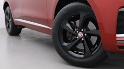 2022 (22) JAGUAR F-PACE 2.0 D200 R-Dynamic S 5dr Auto AWD 5720129