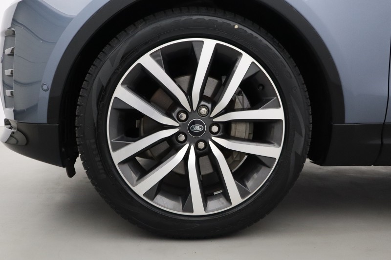 2022 (22) LAND ROVER DISCOVERY 3.0 D300 R-Dynamic SE 5dr Auto 5706406