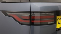 2022 (22) LAND ROVER DISCOVERY 3.0 D300 R-Dynamic SE 5dr Auto 5706413