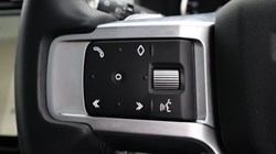 2022 (22) LAND ROVER DISCOVERY 3.0 D300 R-Dynamic SE 5dr Auto 5706387
