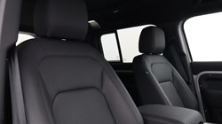 2025 (75) LAND ROVER DEFENDER 3.0 D250 X-Dynamic SE 110 5dr Auto 5678572
