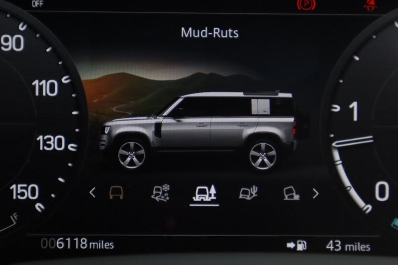 2025 (75) LAND ROVER DEFENDER 3.0 D250 X-Dynamic SE 110 5dr Auto 5678592