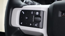 2025 (75) LAND ROVER DEFENDER 3.0 D250 X-Dynamic SE 110 5dr Auto 5678576