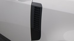 2025 (75) LAND ROVER DEFENDER 3.0 D250 X-Dynamic SE 110 5dr Auto 5678556
