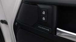 2025 (75) LAND ROVER DEFENDER 3.0 D250 X-Dynamic SE 110 5dr Auto 5678569