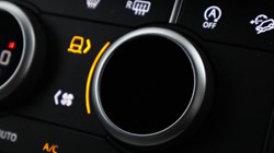 2025 (75) LAND ROVER DEFENDER 3.0 D250 X-Dynamic SE 110 5dr Auto 5678591