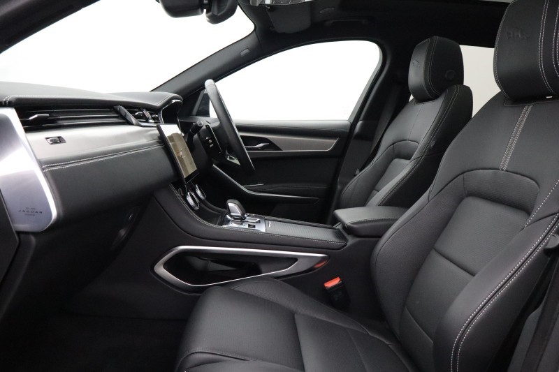 2024 (24) JAGUAR F-PACE 2.0 D200 R-Dynamic SE Black 5dr Auto AWD 5694161