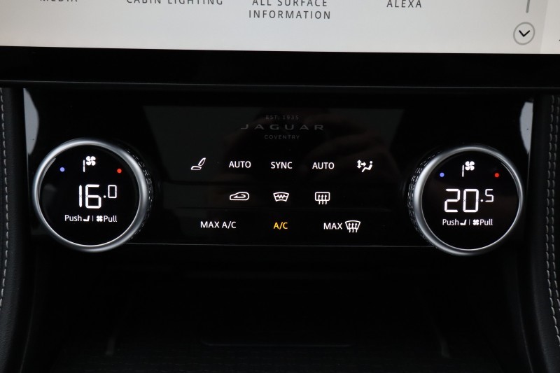 2024 (24) JAGUAR F-PACE 2.0 D200 R-Dynamic SE Black 5dr Auto AWD 5694193