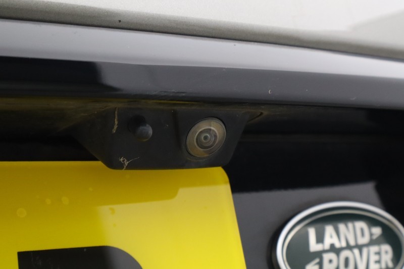 2023 (72) LAND ROVER DISCOVERY SPORT 2.0 D200 R-Dynamic HSE 5dr Auto 5689536