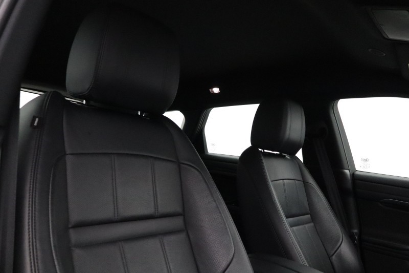 2021 (21) LAND ROVER RANGE ROVER EVOQUE 2.0 D200 R-Dynamic S 5dr Auto 5739114