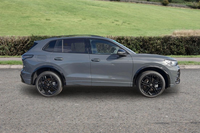  VOLKSWAGEN TIGUAN 1.5 TSI 272 eHybrid Black Edition 5dr DSG 5879689