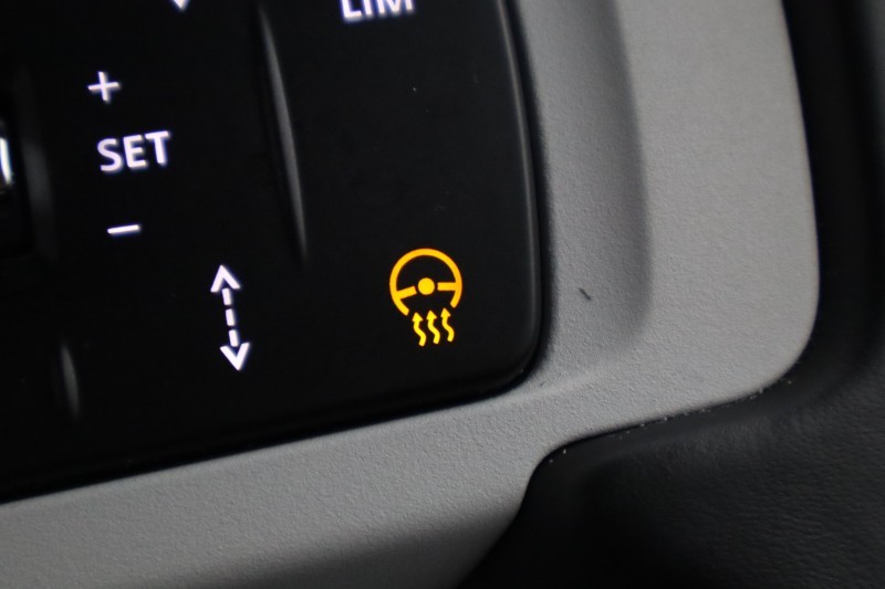 2026 (75) LAND ROVER DEFENDER 3.0 D350 X-Dynamic HSE 110 5dr Auto 5676009