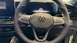 VOLKSWAGEN TIGUAN 1.5 eTSI 150 R-Line 5dr DSG 5833382