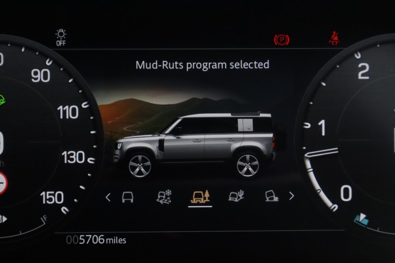 2026 (75) LAND ROVER DEFENDER 3.0 D350 X-Dynamic HSE 110 5dr Auto 5676024