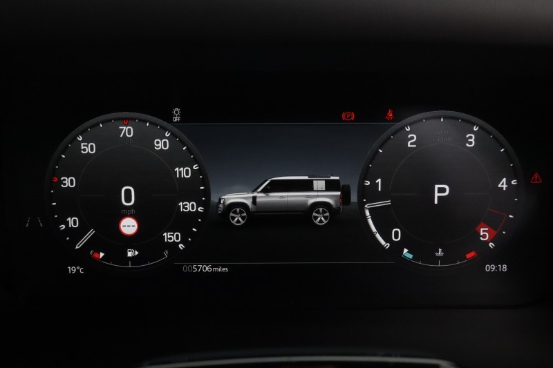 2026 (75) LAND ROVER DEFENDER 3.0 D350 X-Dynamic HSE 110 5dr Auto 5676000