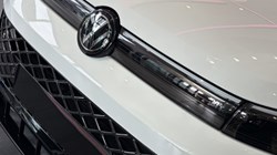 VOLKSWAGEN TIGUAN 1.5 eTSI 150 R-Line 5dr DSG 5833359
