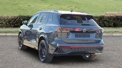 VOLKSWAGEN TIGUAN 1.5 eTSI 150 R-Line 5dr DSG 5879737