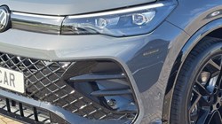 VOLKSWAGEN TIGUAN 1.5 eTSI 150 R-Line 5dr DSG 5879768
